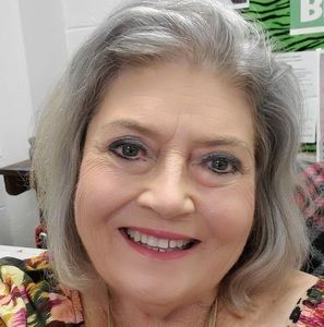 Meet your Posher, Connie